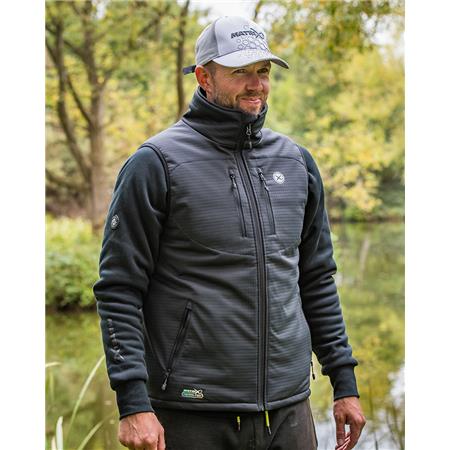 ÆRMELØS HERREVEST FOX MATRIX THERMA-FOIL GILET - SORT