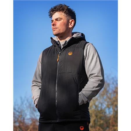 ÆRMELØS HERREVEST GURU HYBRID GILET - SORT