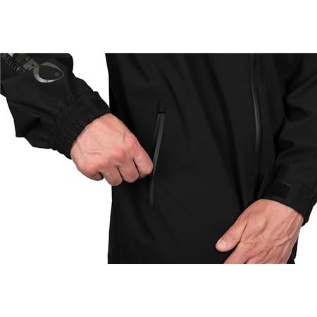 ΑΝΔΡΙΚΌ ΜΠΟΥΦΆΝ FOX MATRIX ULTRA-LIGHT 8K JACKET - ΜΑΎΡΟ