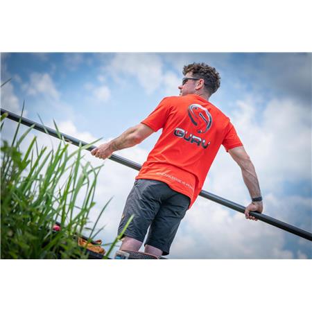 ΑΝΔΡΙΚΌ ΚΟΝΤΟΜΆΝΙΚΟ T-SHIRT GURU SEMI LOGO TEE - ΚΌΚΚΙΝΟ