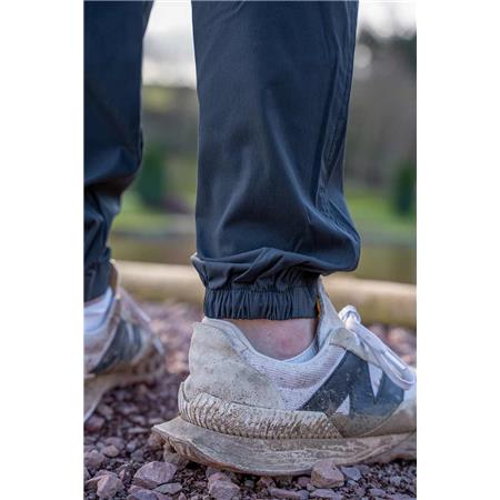 ΑΝΔΡΙΚΌ ΠΑΝΤΕΛΌΝΙ FOX MATRIX LW CARGO TROUSERS - ΜΑΎΡΟ