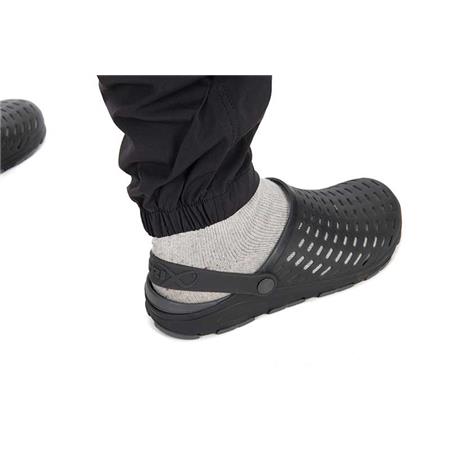 ΑΝΔΡΙΚΌ ΠΑΝΤΕΛΌΝΙ FOX MATRIX LW CARGO TROUSERS - ΜΑΎΡΟ