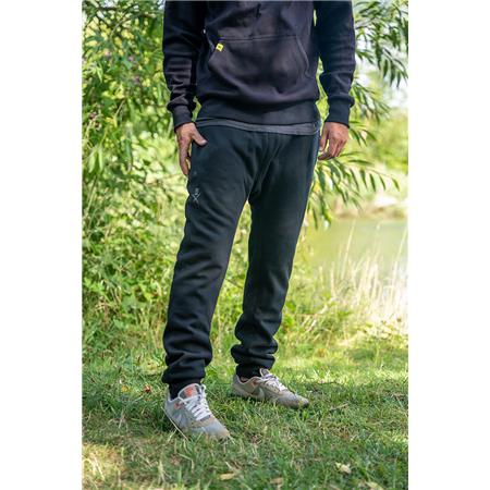 ΑΝΔΡΙΚΌ ΠΑΝΤΕΛΌΝΙ FOX MATRIX SHERPA JOGGERS - ΜΑΎΡΟ