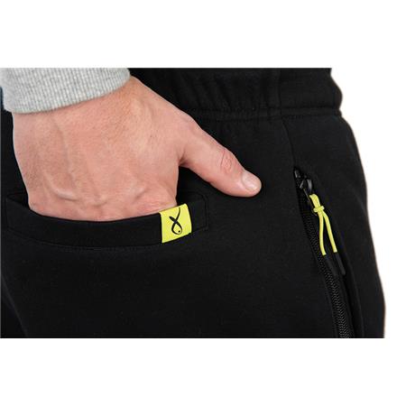 ΑΝΔΡΙΚΌ ΠΑΝΤΕΛΌΝΙ FOX MATRIX SHERPA JOGGERS - ΜΑΎΡΟ
