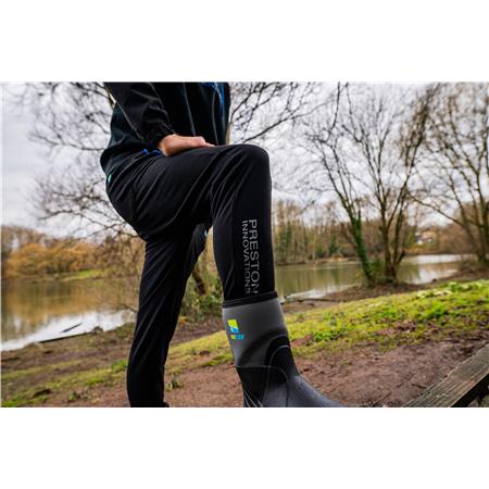 ΑΝΔΡΙΚΌ ΠΑΝΤΕΛΌΝΙ PRESTON INNOVATIONS LIGHTWEIGHT JOGGERS - ΜΑΎΡΟ