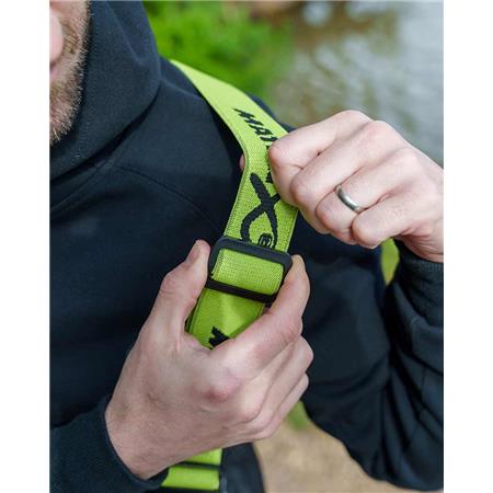 ΑΝΔΡΙΚΌ ΣΕΤ ΜΠΟΥΦΆΝ ΚΑΙ ΣΑΛΟΠΈΤΑ FOX MATRIX THERMA FOIL WINTER SUIT - ΜΑΎΡΟ