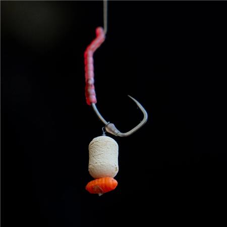 APPÂT ARTIFICIEL ONE MORE CAST REVIBED MAGGOT AND CASTERS