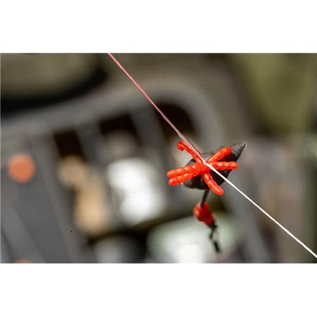 ARTIFICIAL BLOODWORM ONE MORE CAST REVIBED BLOODWORM TIPPERS