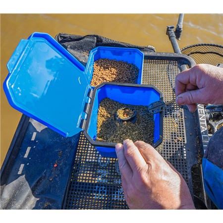 BAIT BOX PRESTON INNOVATIONS 3 PINT FLIP LID BAIT TUB