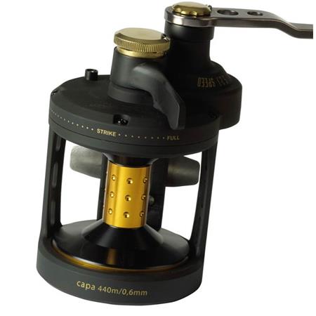 BAITCASTING-HJUL BLACK CAT BUSTER LH