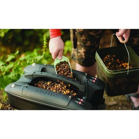 BARCO LANÇADOR DE ISCAS DEEPER QUEST COM SONAR CHIRP+ GPS INTEGRADO