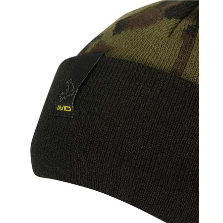 BEANIE - BLACK/CAMO AVID CARP BOBBLE HAT - NOIR/CAMO