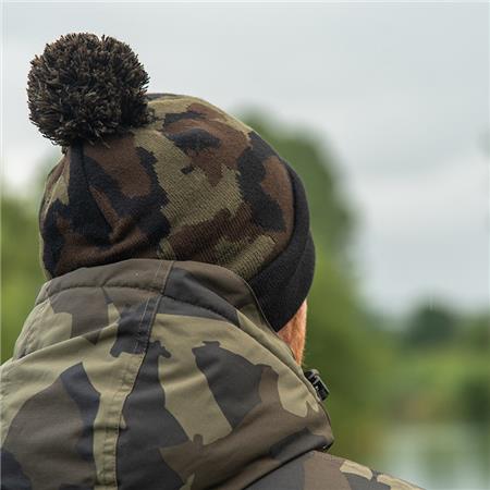 BEANIE - BLACK/CAMO AVID CARP BOBBLE HAT - NOIR/CAMO