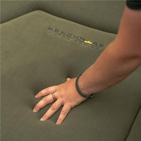 BEDCHAIR AVID CARP BENCHMARK ULTRA BEDS