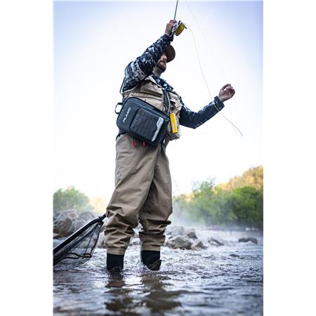 BOLSA BANDOLERA PLANO WEEKEND SERIES 3600 SLING PACK