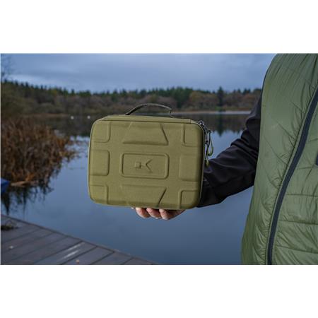 BOLSA DE CEBOS KORUM PROGRESS HARDCASE COOLER 4L
