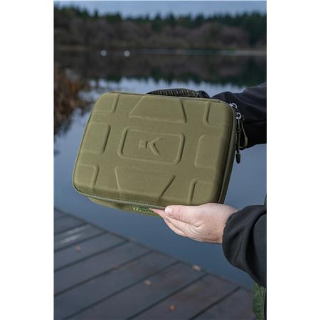 BOLSA DE CEBOS KORUM PROGRESS HARDCASE COOLER 4L