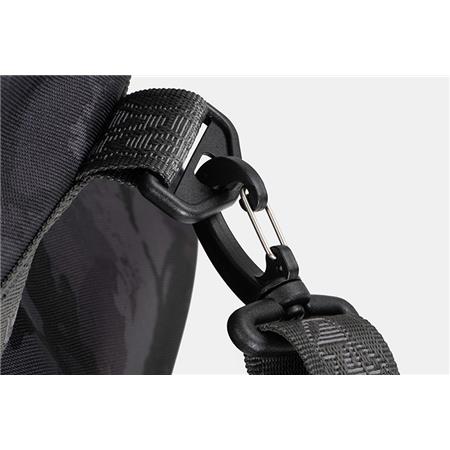 BOLSA DE TRANSPORTE FOX RAGE VOYAGER CAMO LARGE HOLDALL