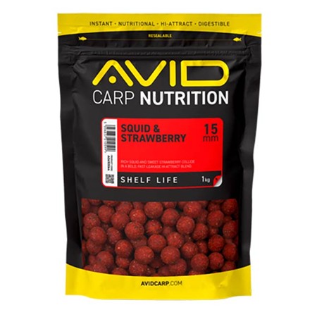 Bouillette Avid Carp Squid & Strawberry Boilies