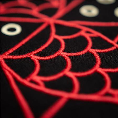 CAMISETA MANGA CORTA HOMBRE KUMU CARP GODS - NEGRO