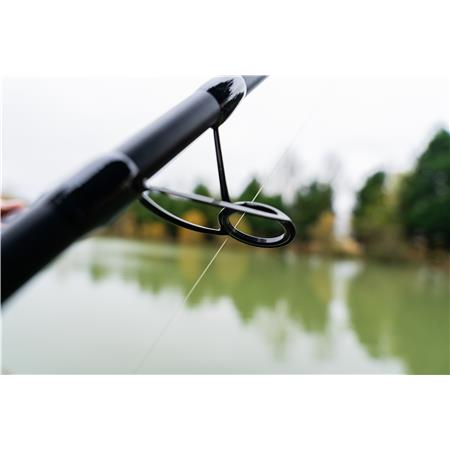 CANA DE FUNDO / GAIOLA DE ENGODO KORUM LIMITLESS FEEDER RODS