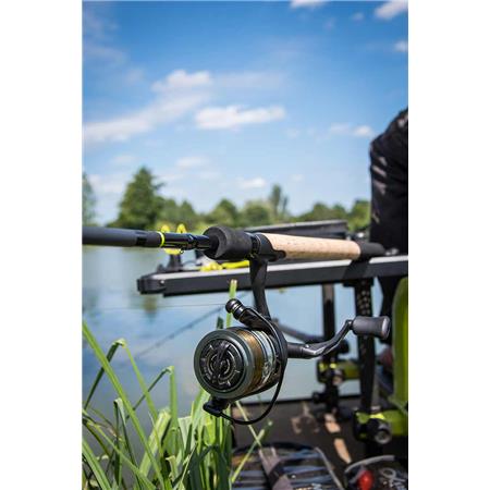 CANA DE FUNDO/ GAIOLA DE ISCO FOX MATRIX AQUOS ULTRA C RODS