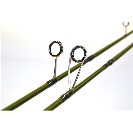 CANNE SPINNING VOLKIEN GHOST NATURA STREAM PACKER