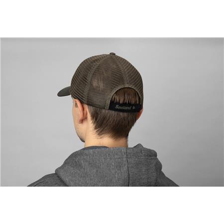 CAP SEELAND GRANITE TRUCKER