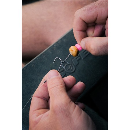 CARP HOOK KORDA STRAIGHT POINT