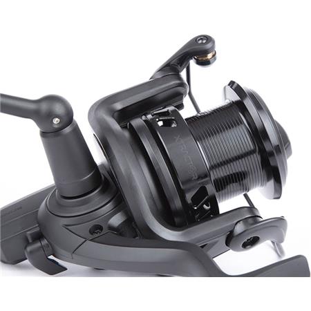 CARP REEL SONIK XTRACTOR BLACK