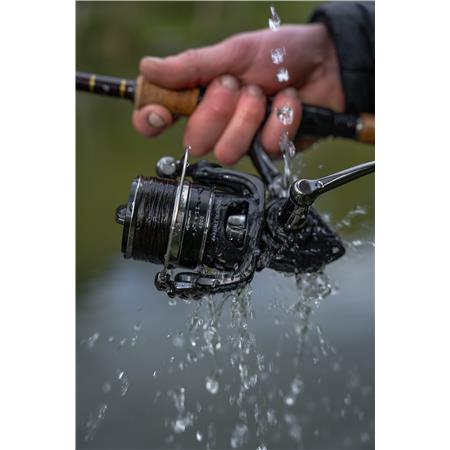 CARRETE FEEDER KORUM AXIS II FRONT DRAG REELS