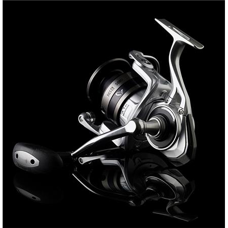 CARRETE SAVAGE GEAR SGS6