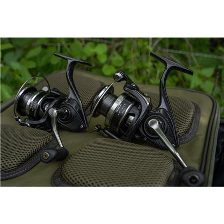 CARRETO GAIOLA DE ENGODO KORUM AXIS II FRONT DRAG REELS