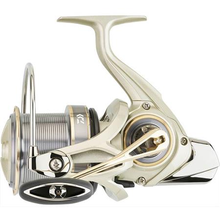 Carreto Surf Daiwa Emblem Surf Light 2020