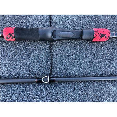 CASTINGHENGEL HEARTY RISE TROPHY PIKE ESOX TOY