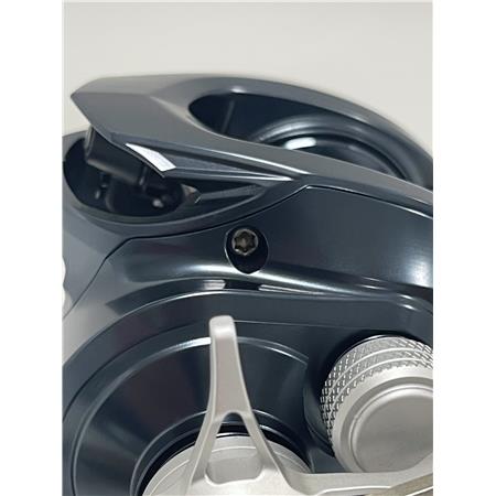 CASTINGROLLE BATES FISHING CO THE SALTY