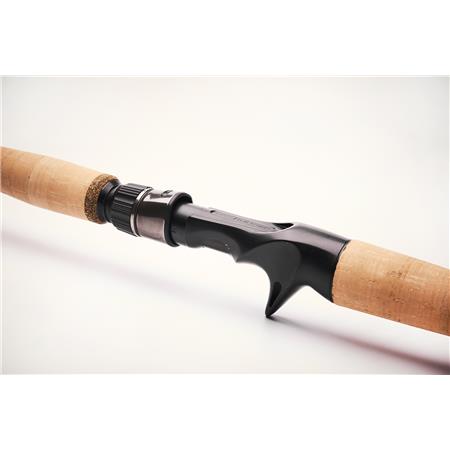 CASTINGRUTE SAVAGE GEAR ALPHA SG6 MONSTER BAIT ROD