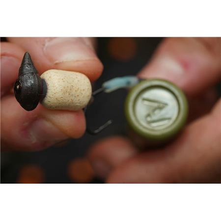 CEBO ARTIFICIAL ONE MORE CAST REVIBED ESCARGO