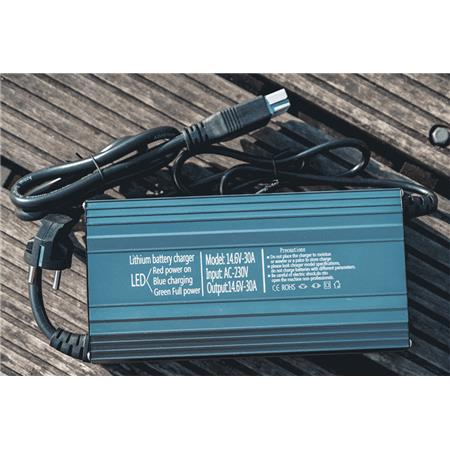 CHARGEUR LITHIUM VOLTACASE LIFEPO4 14.6V 30A POUR VALISE 105AH/210AH/280AH