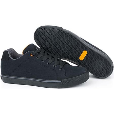 fox trainers uk