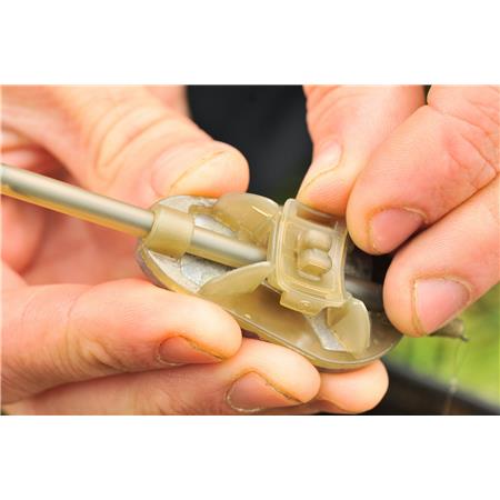 CLIP GURU VOOR METHOD FEEDER