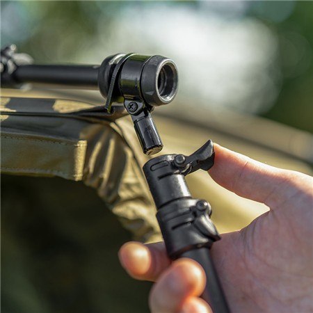 D’ACCORD, MERCI POUR LES INSTRUCTIONS. JE SUIS PRÊT À RECEVOIR LE NOM DU PRODUIT À TRADUIRE. AVID CARP EXO - 1 PLACE