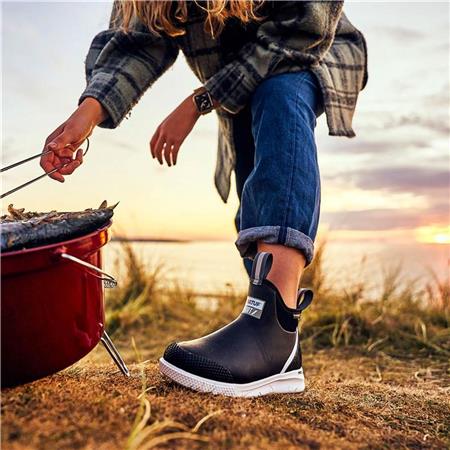 DAMESLAARZEN XTRATUF WMNS ANKLE DECK BOOT SPORT - ZWART