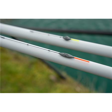 DOBBER MET OOGJE FOX MATRIX FINESSE SLIM CARBON POLE FLOAT