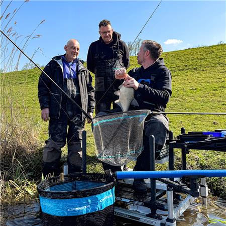 FEEDER ROD CRESTA IDENTITY ZXT MEDIUM DISTANCE