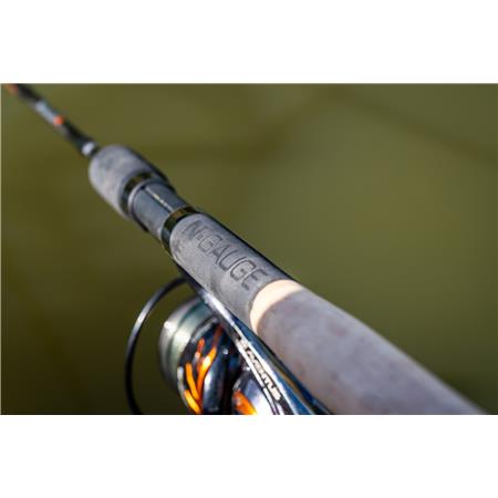 FEEDER ROD GURU N-GAUGE PRO DISTANCE FEEDER