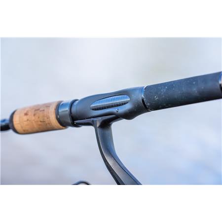 FEEDERSTANG GURU AVENTUS R DISTANCE FEEDER