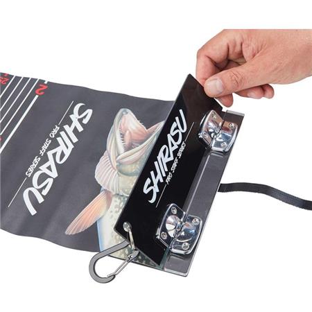 FISKEMÅLER BALZER SHIRASU MEASURE TAPE WITH CARABINER