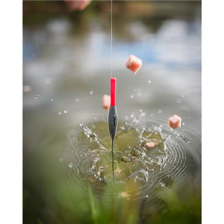 FLOTTEUR À OEILLET FOX MATRIX CARBON MARGIN POLE FLOATS