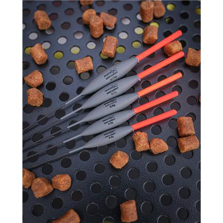 FLOTTEUR À OEILLET FOX MATRIX CARP CARBON POLE FLOATS